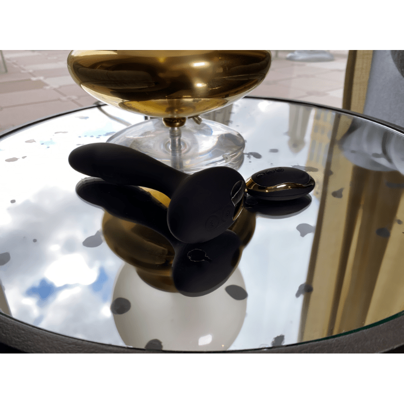 Gaea - Vibrating Black Dildo - Honeysuckle Melons